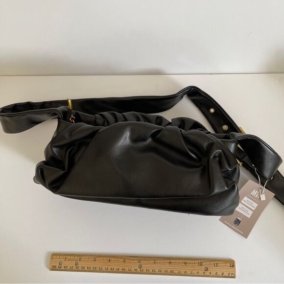 ๐ค Most Wanted Cloud Crossbody Bag โ Black, Non-Leather โ NWT - Picture 3 of 16